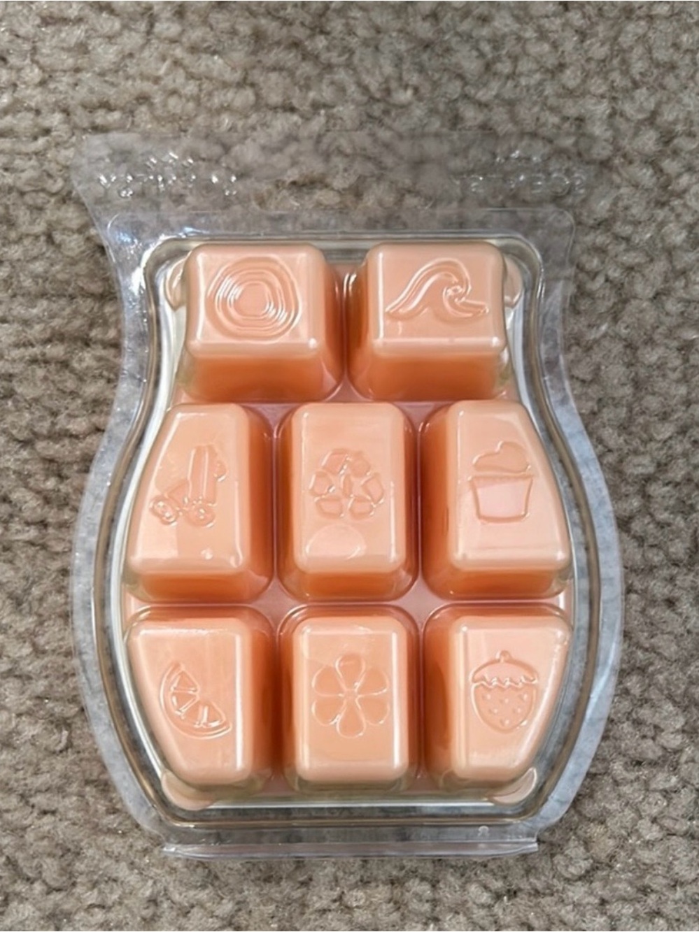 8 Scentsy Wax Bars - Picture 2 of 15